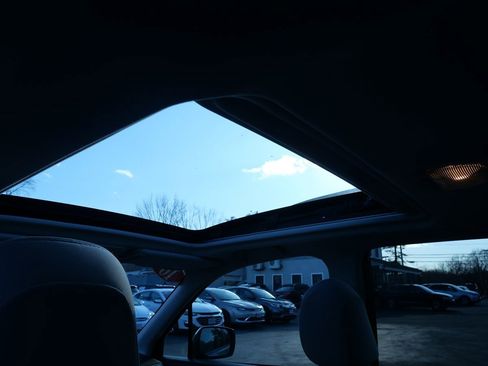 Used 2016 Subaru Forester 2.5i Premium w/ All-Weather Package image 22