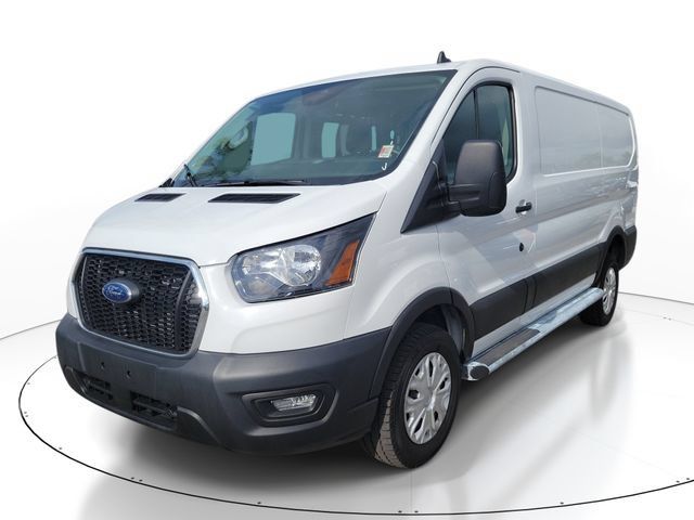 Certified 2025 Ford Transit 250 Low Roof w/ Exterior Upgrade Package RWD image 4