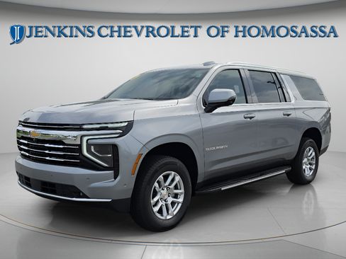 New 2026 Chevrolet Suburban LT w/ Comfort Package AWD/4WD image 11