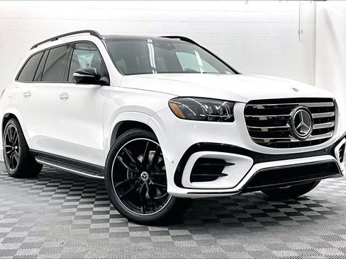 New 2026 Mercedes-Benz GLS 580 4MATIC image 15
