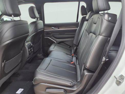 New 2026 Jeep Grand Cherokee L Limited AWD/4WD image 11