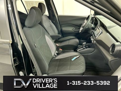 Used 2019 Nissan Kicks S FWD image 22
