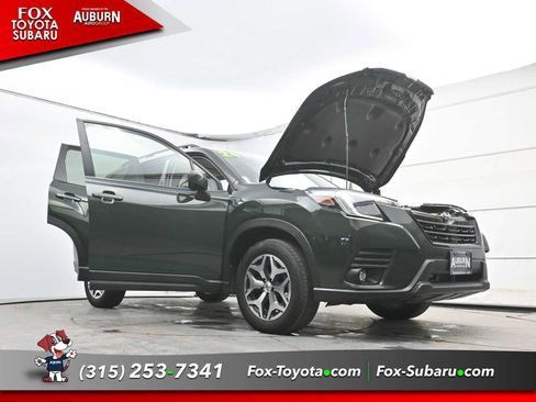 Used 2024 Subaru Forester Premium w/ Pop Package 2 image 37