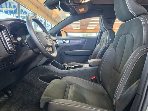 Used 2023 Volvo C40 P8 Recharge Ultimate AWD/4WD image 12
