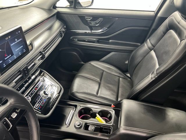 Used 2022 Lincoln Corsair AWD w/ Premium Package image 20