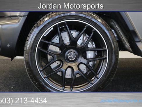 Used 2025 Mercedes-Benz G 63 AMG 4MATIC image 32