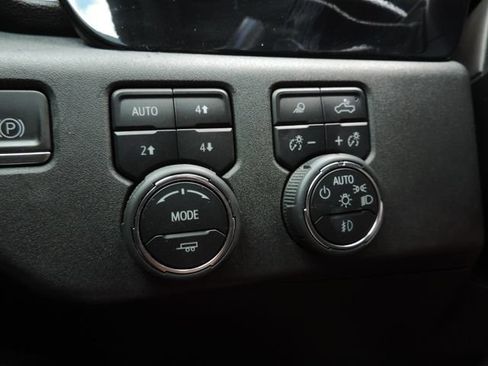Certified 2023 Chevrolet Silverado 1500 LTZ w/ LTZ Convenience Package II AWD/4WD image 28