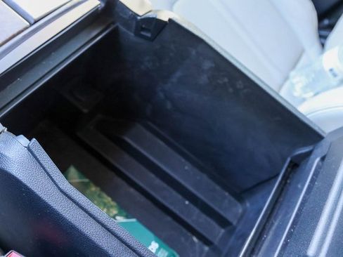 Used 2020 Ford Expedition Platinum image 27