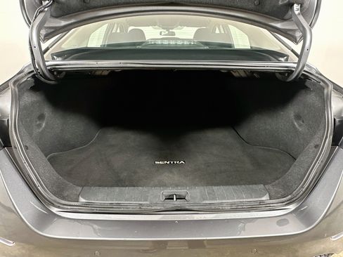 Used 2025 Nissan Sentra SV FWD image 27
