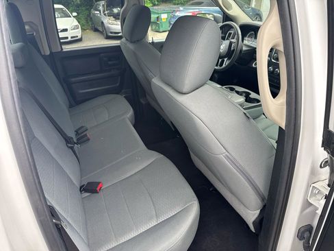 Used 2018 RAM 1500 Express w/ Express Value Package AWD/4WD image 13