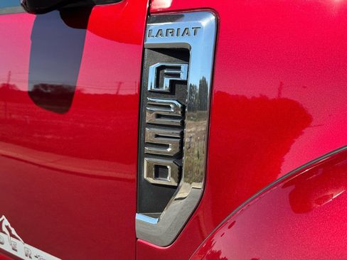 Used 2017 Ford F250 Lariat w/ Lariat Ultimate Package image 11