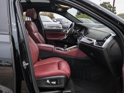 Used 2022 BMW X6 M50i w/ Parking Assistance Package image 47