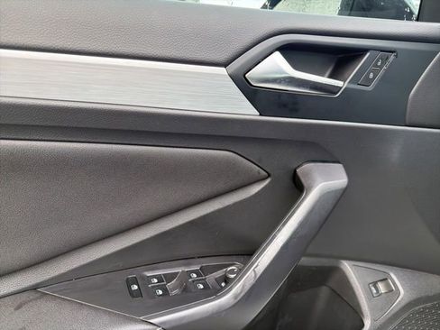 Used 2025 Volkswagen Jetta Sport FWD image 25
