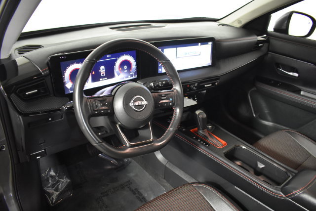 Certified 2025 Nissan Kicks SR AWD/4WD image 12