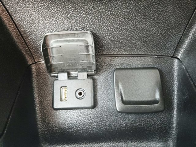 Used 2017 Chevrolet Cruze Premier FWD image 26