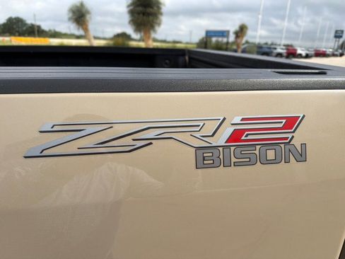 Used 2022 Chevrolet Colorado ZR2 w/ Colorado ZR2 Bison Edition AWD/4WD image 12