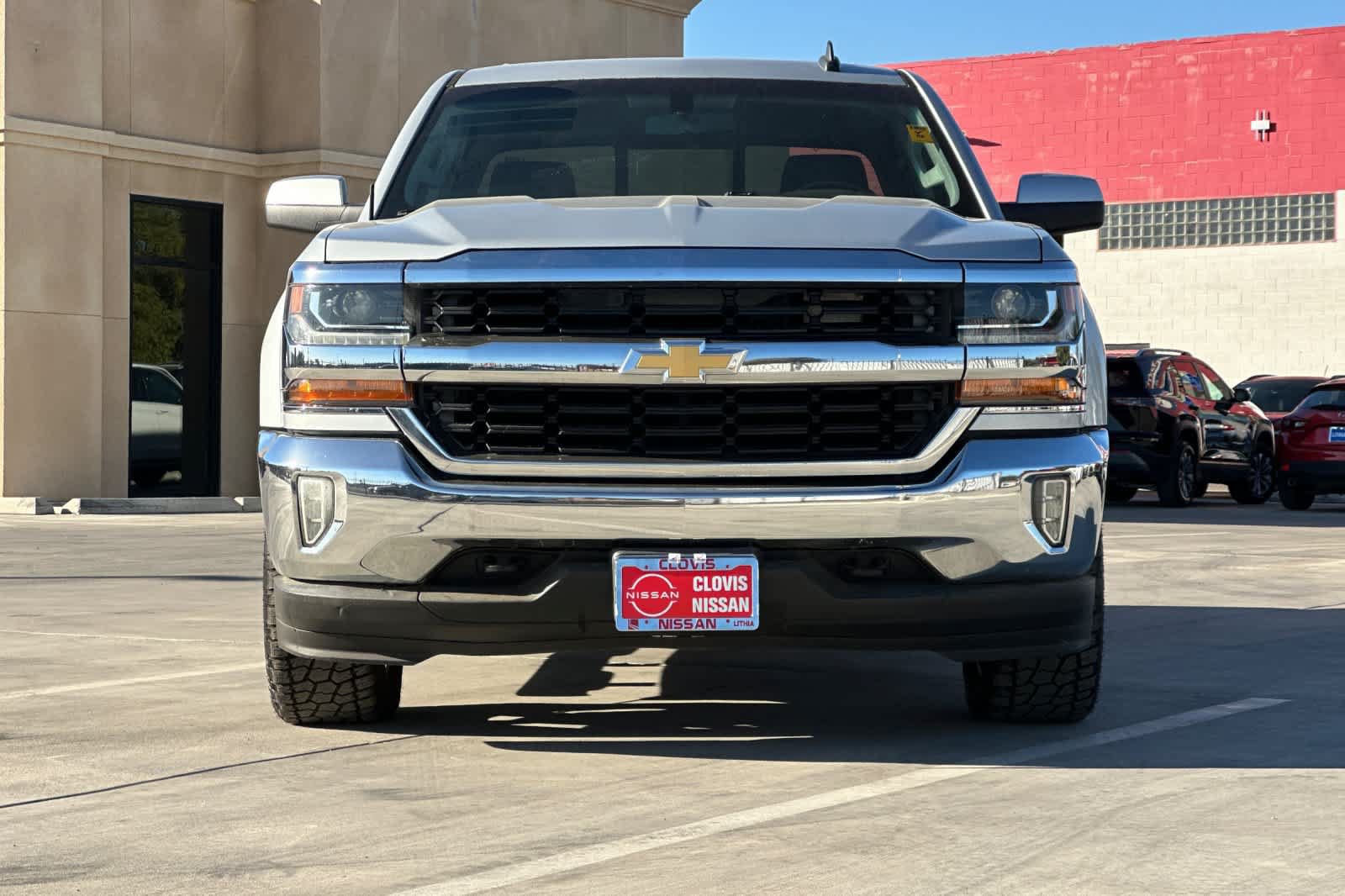 Used 2017 Chevrolet Silverado 1500 LT w/ All Star Edition AWD/4WD image 10
