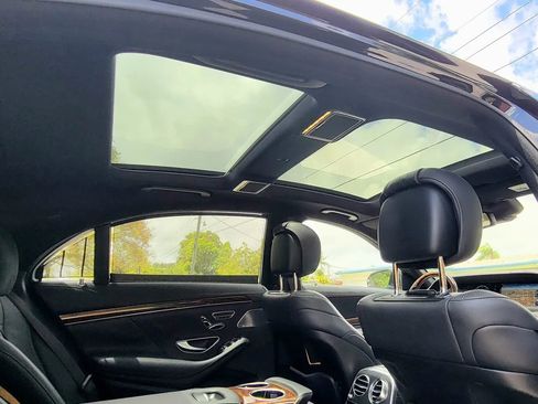 Used 2015 Mercedes-Benz S 550 Sedan image 9