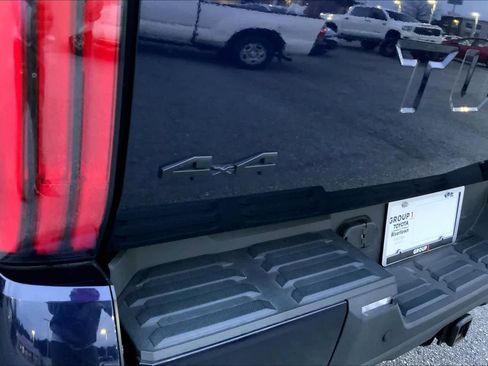 Used 2023 Toyota Tundra Platinum image 30