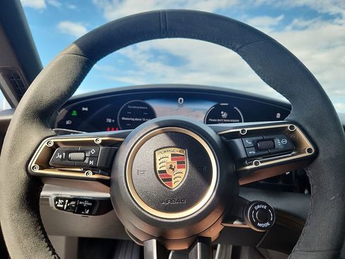 Certified 2025 Porsche Taycan 4S image 19