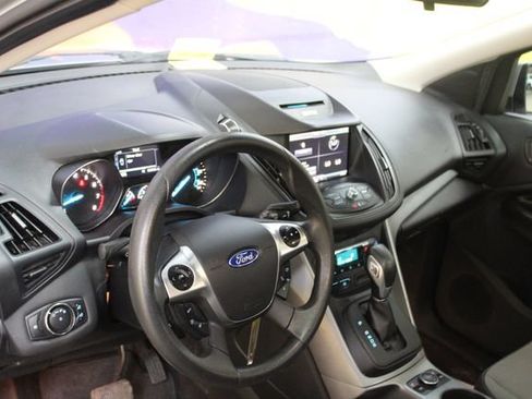 Used 2014 Ford Escape SE w/ Equipment Group 201A FWD image 14