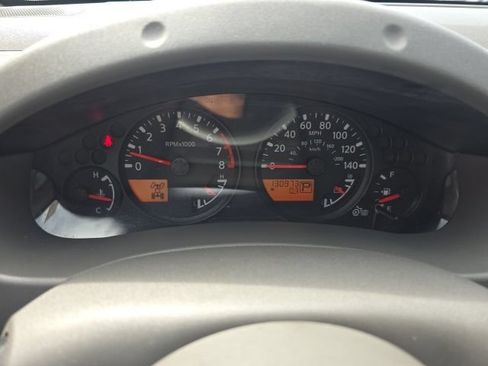 Used 2014 Nissan Frontier SV AWD/4WD image 17