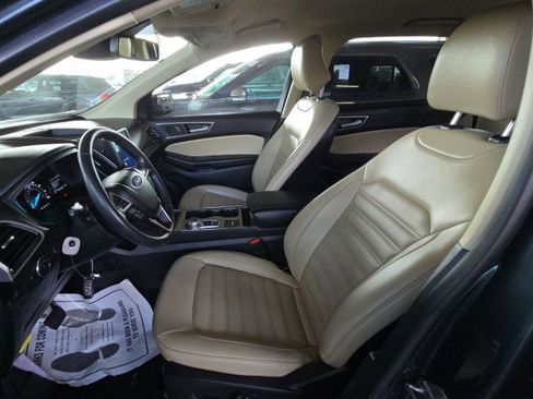 Used 2022 Ford Edge SEL w/ Convenience Package image 5