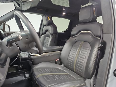 Used 2023 Rivian R1T Adventure image 20