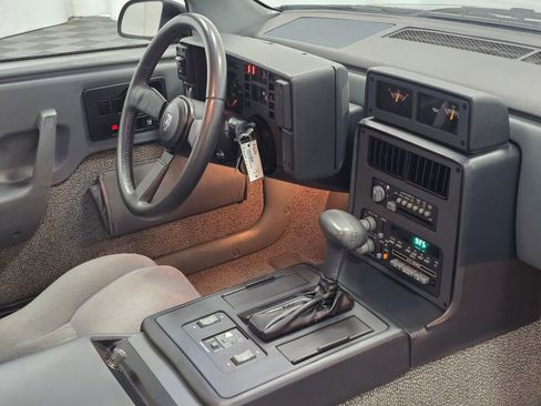 Used 1988 Pontiac Fiero GT image 95