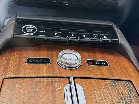New 2025 Lincoln Navigator Black Label AWD/4WD image 17