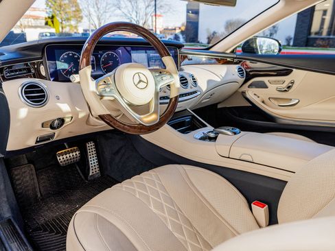 Used 2018 Mercedes-Benz S 560 Cabriolet image 9