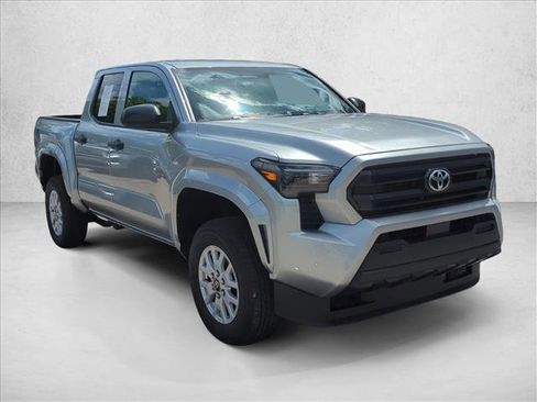 Certified 2025 Toyota Tacoma SR w/ SR Upgrade Package AWD/4WD image 3