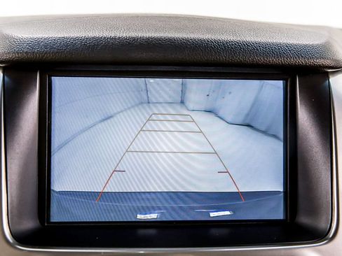 Used 2019 Chevrolet Tahoe Premier AWD/4WD image 13