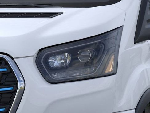 New 2026 Ford E-Transit Low Roof image 21