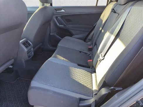 Used 2019 Volkswagen Tiguan S image 24