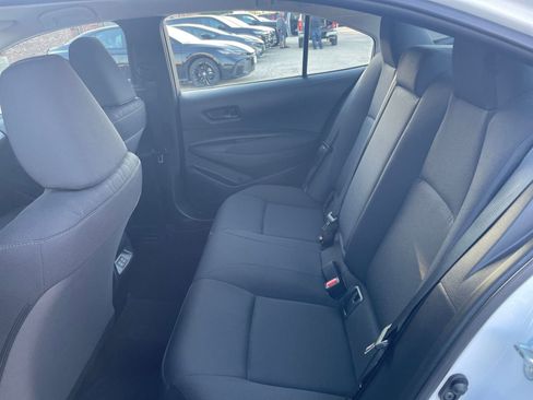 Used 2025 Toyota Corolla LE image 24
