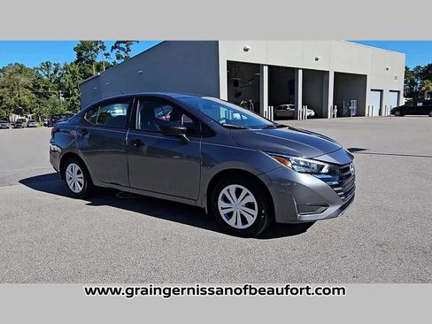 Used 2025 Nissan Versa S w/ Trunk Package image 17
