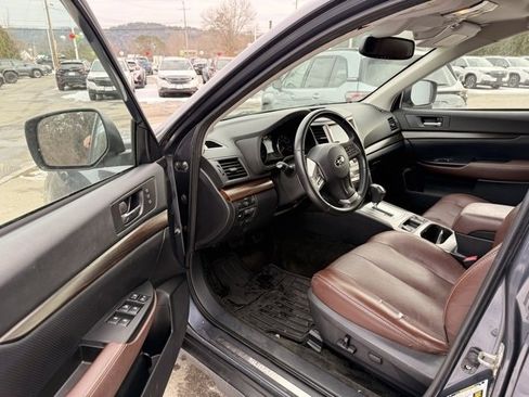 Used 2014 Subaru Outback 2.5i Limited image 16