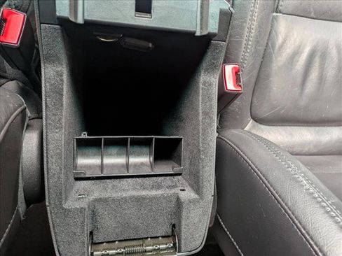 Used 2013 Ford Explorer Limited image 17