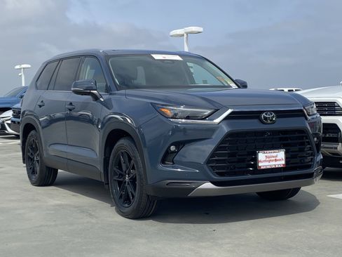 Certified 2024 Toyota Grand Highlander Limited image 2