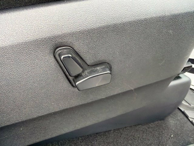 Used 2018 Dodge Grand Caravan GT FWD image 32