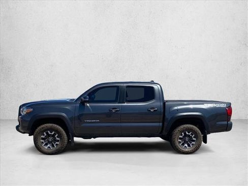 Used 2019 Toyota Tacoma TRD Off-Road AWD/4WD image 8