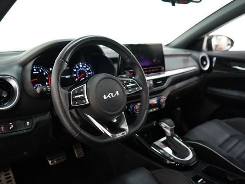 Used 2023 Kia Forte GT-Line w/ GT-Line Premium Package image 17