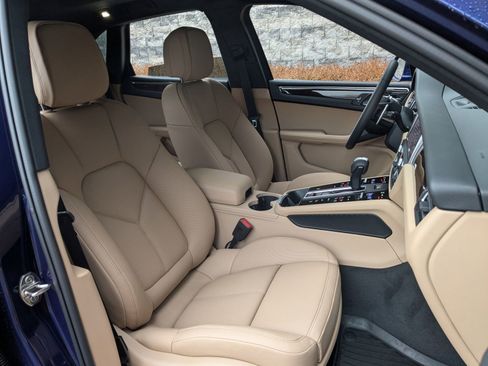 New 2026 Porsche Macan AWD/4WD image 26