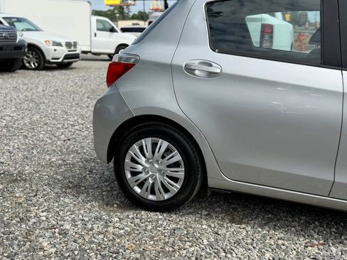 Used 2014 Toyota Yaris LE FWD image 8