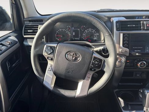 Used 2024 Toyota 4Runner SR5 AWD/4WD image 12