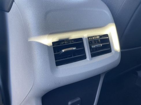 Used 2023 GMC Terrain SLE image 20