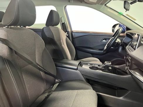 Used 2023 Nissan Rogue SV FWD image 10