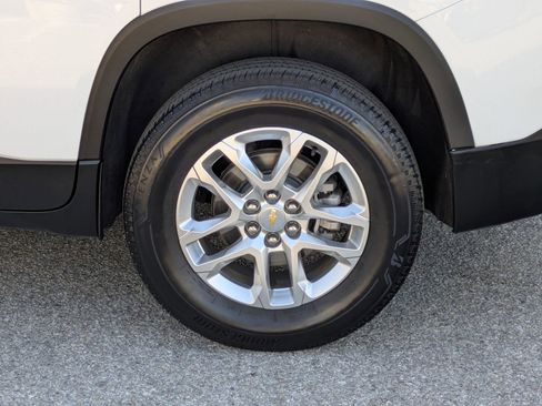 Used 2023 Chevrolet Traverse LS w/ LPO, Cargo Package image 9