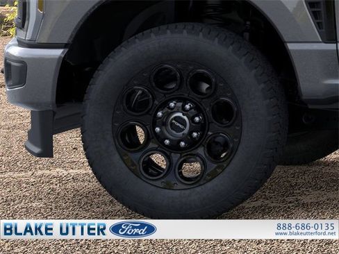 New 2026 Ford F250 XLT w/ XLT Premium Package image 9